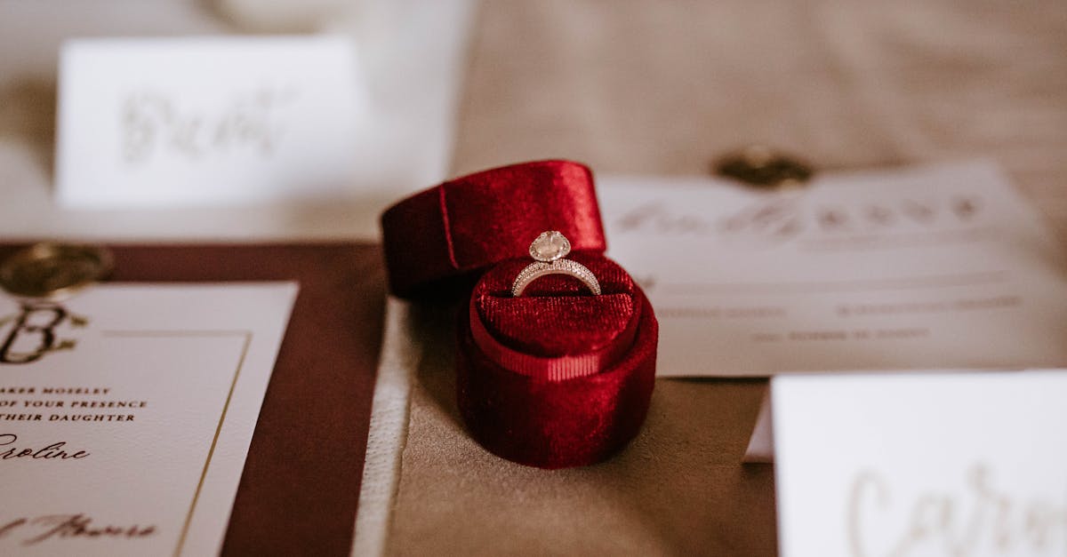 اساور ذهب عيار ٢١